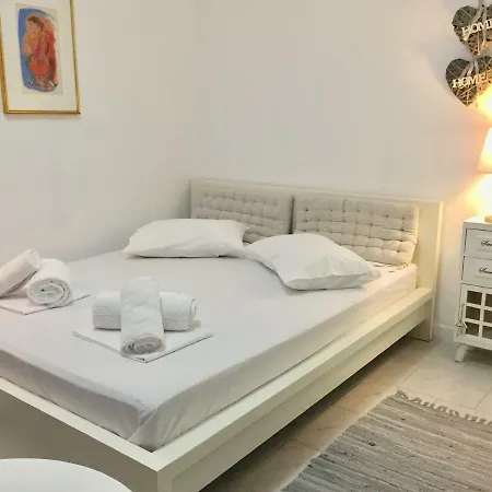 Kyano House Nyaraló *